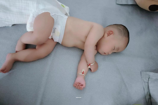 湖南三个月宝宝发育标准